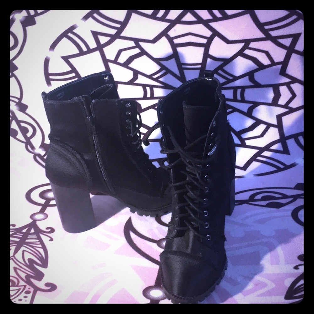 Women’s Black Heels